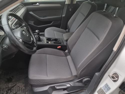 VOLKSWAGEN PASSAT BERLINA (3G2) — vehículo donante para recambios 