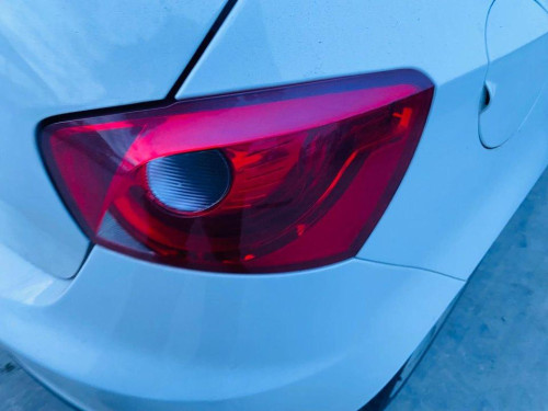  SEAT IBIZA BERLINA (6J5) 