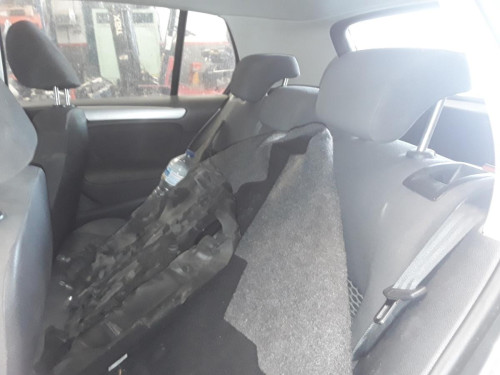 VOLKSWAGEN GOLF VI (5K1)(10.2008) — vehículo donante para recambios 