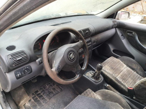  SEAT LEON (1M1) 
