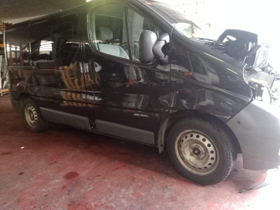 RENAULT TRAFIC II COMBI