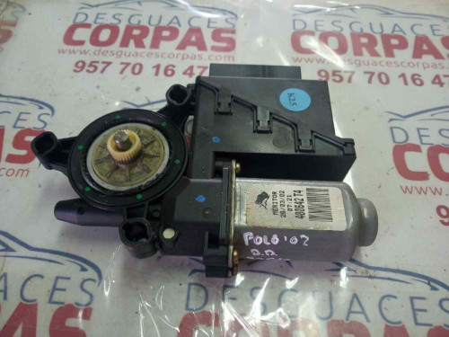  MOTOR ELEVALUNAS DELANTERO DERECHO Volkswagen POLO IV (9N1) 