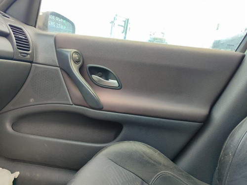  RENAULT LAGUNA II (BG0) 