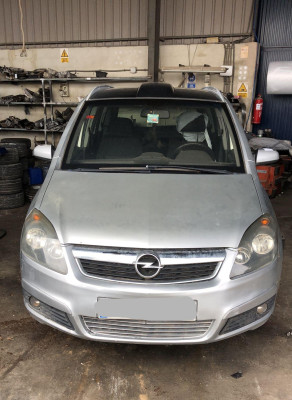 OPEL ZAFIRA B