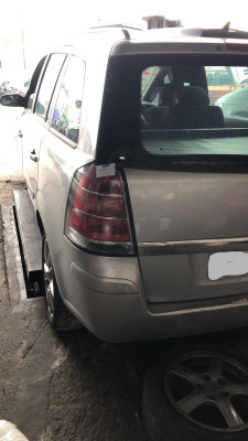 OPEL ZAFIRA B