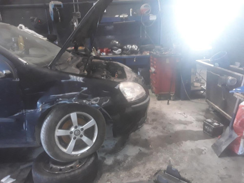 VOLKSWAGEN GOLF V (1K1)(10.2003) — Donor Vehicle for Used Parts 