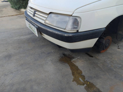 PARAGOLPES DELANTERO Peugeot 405 Break (1987->)