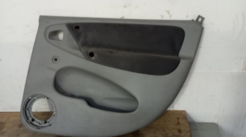 GUARNECIDO PUERTA TRASERA DERECHA Citroen XSARA PICASSO 