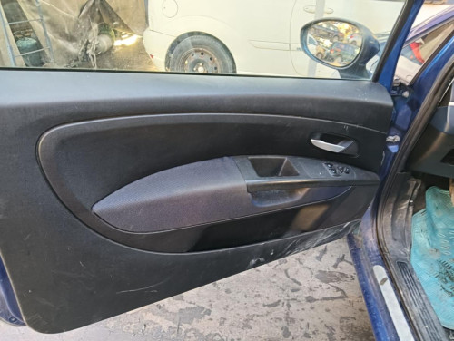 FIAT GRANDE PUNTO (199) — vehículo donante para recambios 