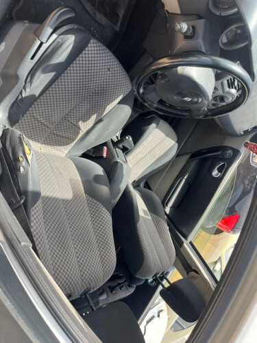 RENAULT MEGANE II CLASSIC BERLINA — vehículo donante para recambios 