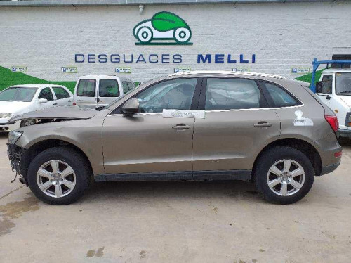  AUDI Q5 (8R) 