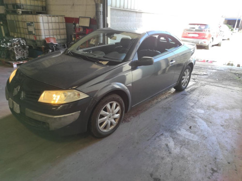 RENAULT MEGANE II COUPE/CABRIO — vehículo donante para recambios 