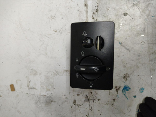  MANDO LUCES FORD FOCUS BERLINA (CAP) 