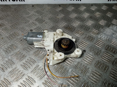 MOTOR ELEVALUNAS DELANTERO DERECHO