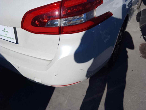 PARAGOLPES TRASERO Peugeot 308 SW 