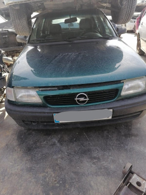 OPEL ASTRA F BERLINA
