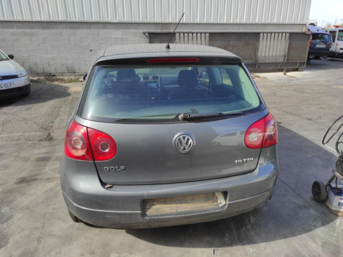 VOLKSWAGEN GOLF V (1K1)(10.2003) — vehículo donante para recambios 