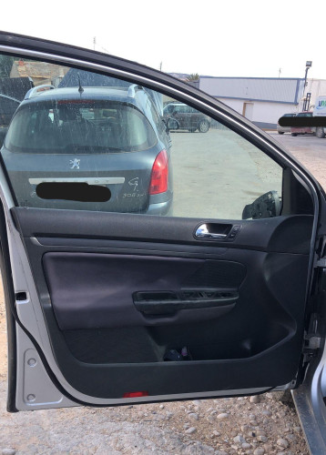VOLKSWAGEN GOLF V (1K1)(10.2003) — Donor Vehicle for Used Parts 
