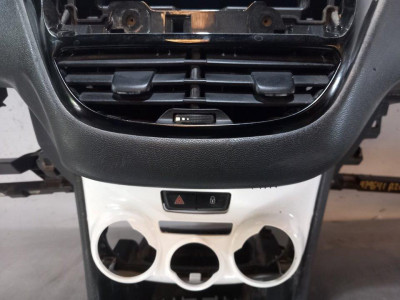 SALPICADERO, PEUGEOT, 208