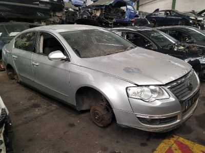 VOLKSWAGEN PASSAT BERLINA (3C2)