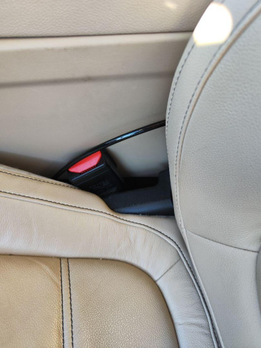 ENGANCHE CINTURON DELANTERO IZQUIERDO Jaguar XE 