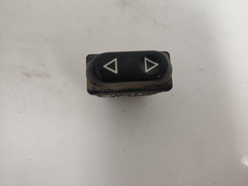  MANDO ELEVALUNAS DELANTERO DERECHO Peugeot 106 (S1)(08.1991) 