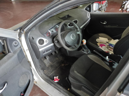 RENAULT CLIO III — автомобиль-донор на запчасти 