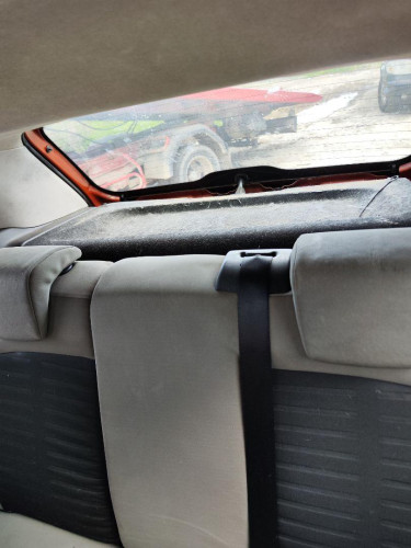 BANDEJA TRASERA б/у