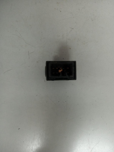  MANDO ELEVALUNAS TRASERO IZQUIERDO KIA CARENS (RS) 