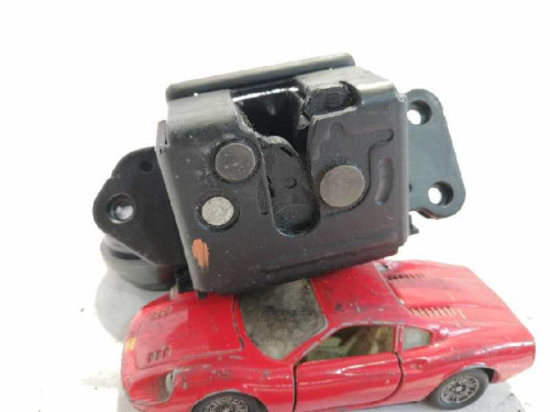  CERRADURA MALETERO / PORTON TOYOTA AURIS (E15) 