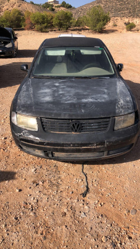 VOLKSWAGEN PASSAT BERLINA (3B2) — Donor Vehicle for Used Parts 