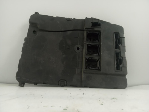 CAJA RELES / FUSIBLES Renault SCENIC II (JM) 