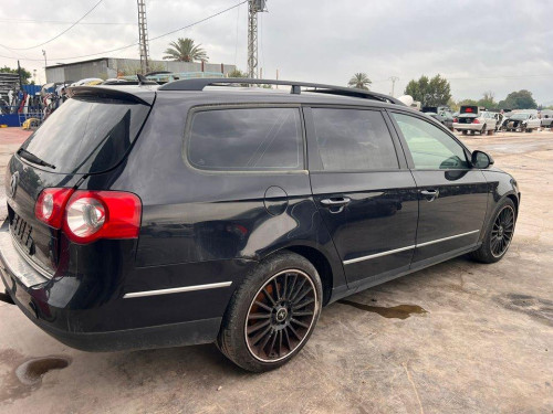 VOLKSWAGEN PASSAT VARIANT (3C5) — vehículo donante para recambios 