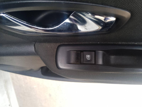MANDO ELEVALUNAS TRASERO DERECHO RENAULT MEGANE III BERLINA 5P 