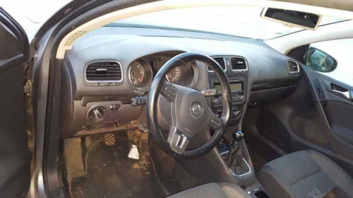 VOLKSWAGEN GOLF VI (5K1)(10.2008) — vehículo donante para recambios 