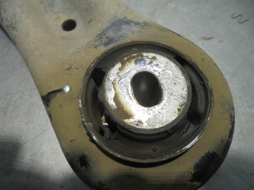 BRAZO SUSPENSION INFERIOR DELANTERO IZQUIERDO FORD ECOSPORT (CBW) 