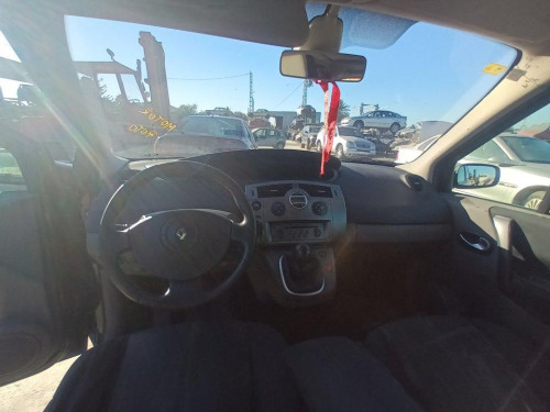  RENAULT SCENIC II (JM) 