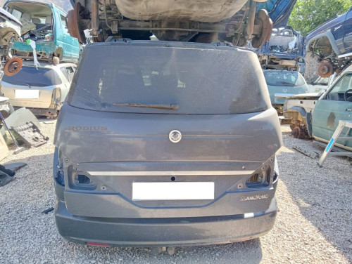  SSANGYONG RODIUS 