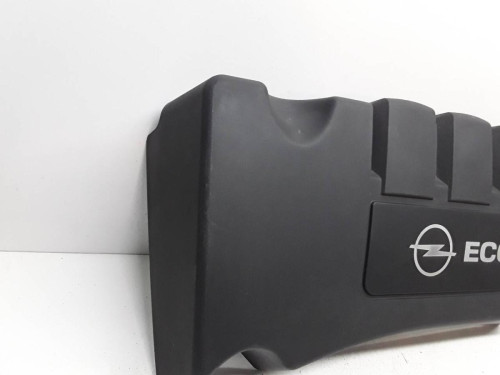 TAPA MOTOR Opel CORSA D 