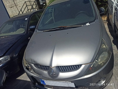 MITSUBISHI GRANDIS (NA0W)