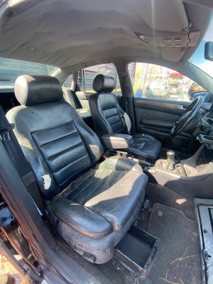 AUDI A6 BERLINA (4B2)