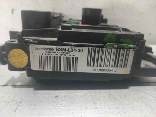 CAJA RELES / FUSIBLES Citroen C4 BERLINA 