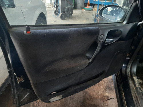  OPEL VECTRA B BERLINA 