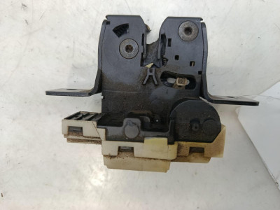 CERRADURA MALETERO / PORTON