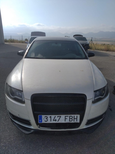  AUDI A6 BERLINA (4F2) 