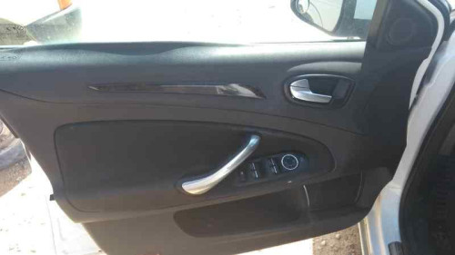 FORD MONDEO BERLINA (CA2) — vehículo donante para recambios 