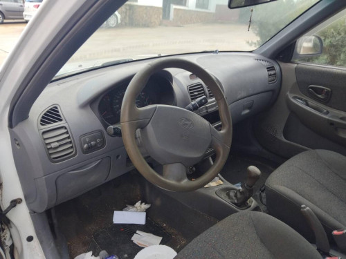  Hyundai Accent (LC)(2000->) SIN IDENTIFICAR 