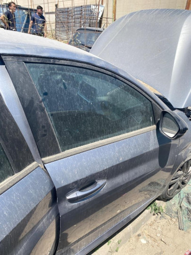 PUERTA DELANTERA DERECHA Peugeot 208 (P2) 