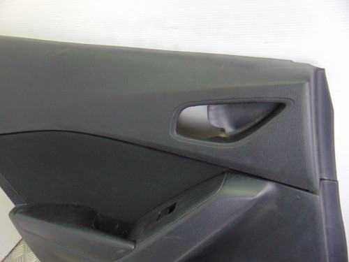  GUARNECIDO PUERTA TRASERA IZQUIERDA Mazda 3 BERLINA / SEDÁN (BM/BN) 