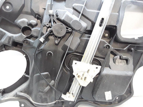 ELEVALUNAS DELANTERO IZQUIERDO Mazda 3 BERLINA (BK) 